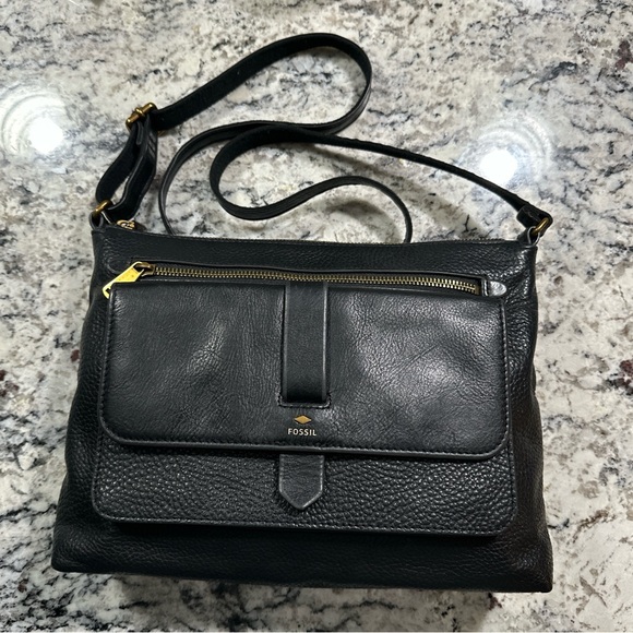 Fossil Handbags - Fossil Black Kinley Leather crossbody Bag